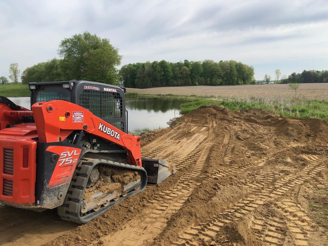 Kubota construction/demolition truck for rent from Jim Ashmore Rental Truck in Madison Heights, MI